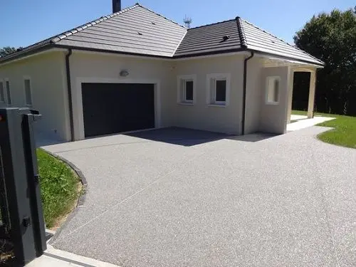 Accès et cheminements en béton