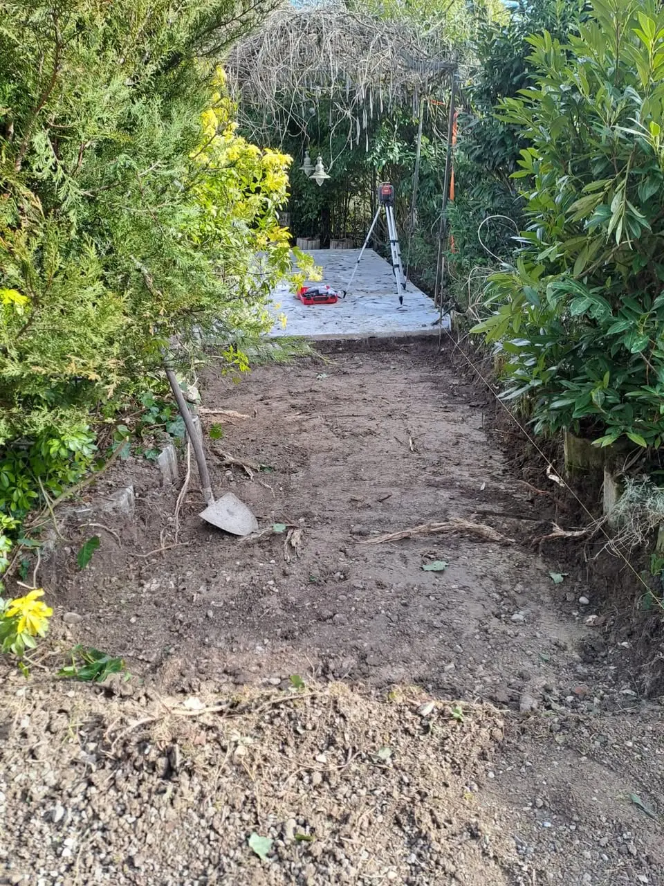 Création d'un accès en béton balayé à Saint-Julien-en-Genevois — photo 2