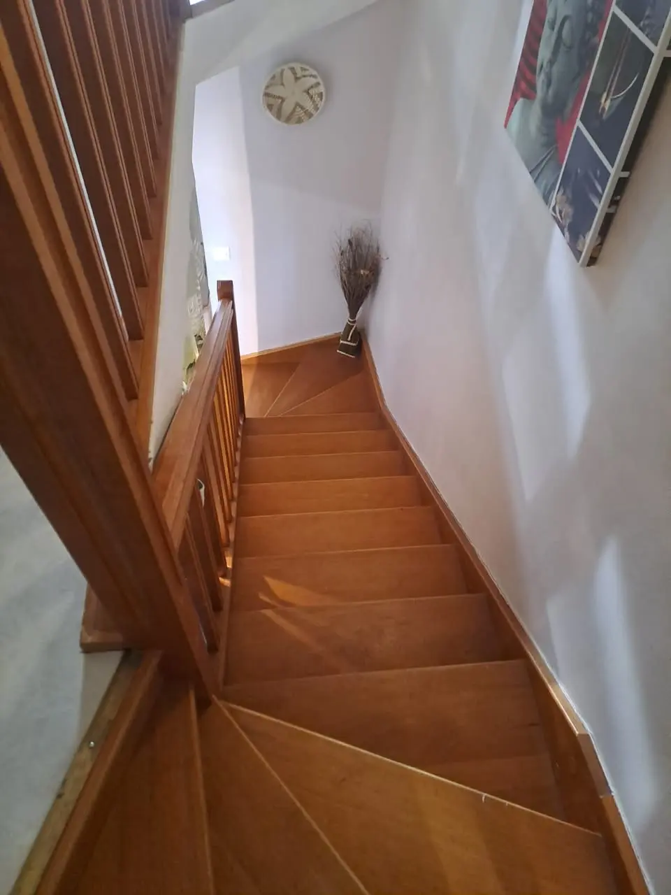 Escalier en béton à La Balme-de-Sillingy — photo 1