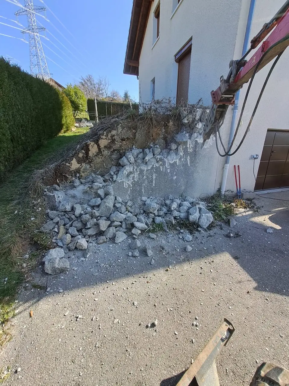 Extension de garage semi-enterré en béton à Cruseilles — photo 3