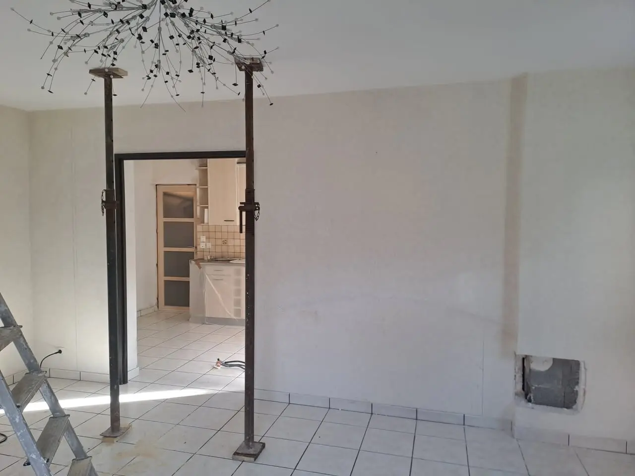 Ouverture de mur porteur et pose d'IPN à Annemasse — photo 1